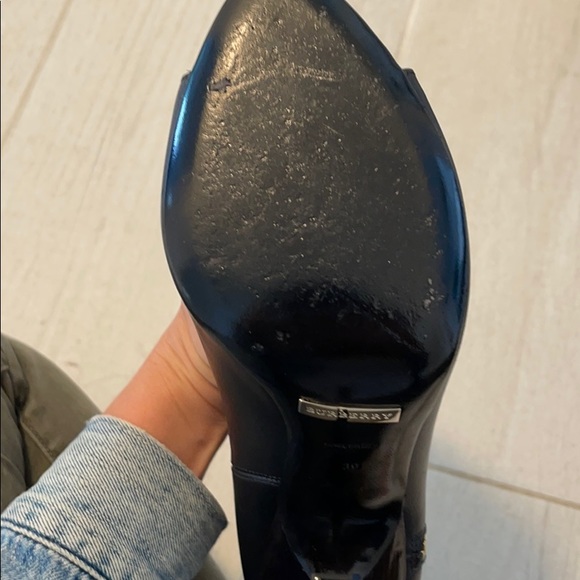 Burberry open toe boots - Picture 5 of 7